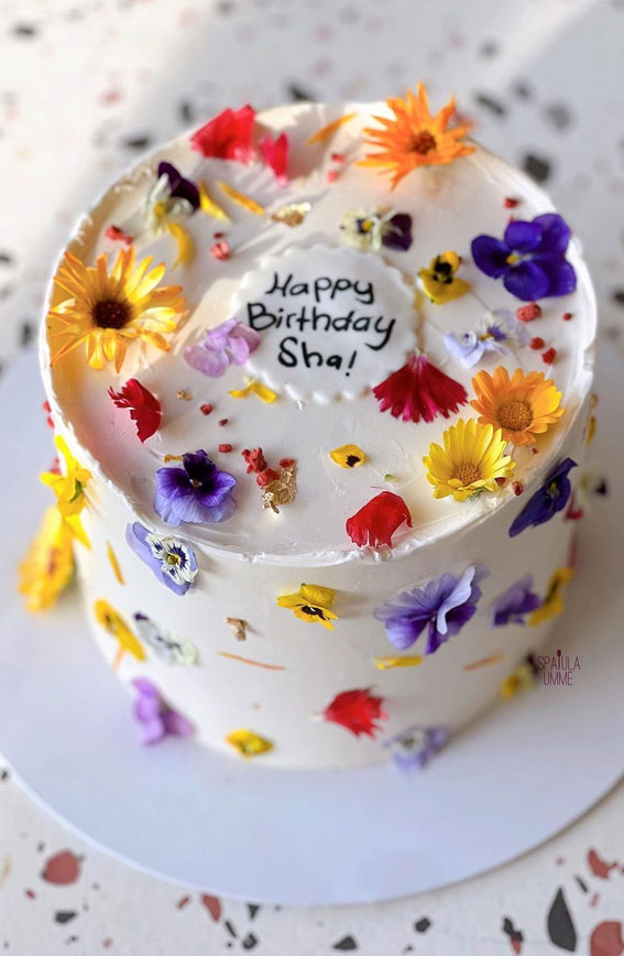 33 Edible Flower Cakes That're Simple But Outstanding : Birthday Cake